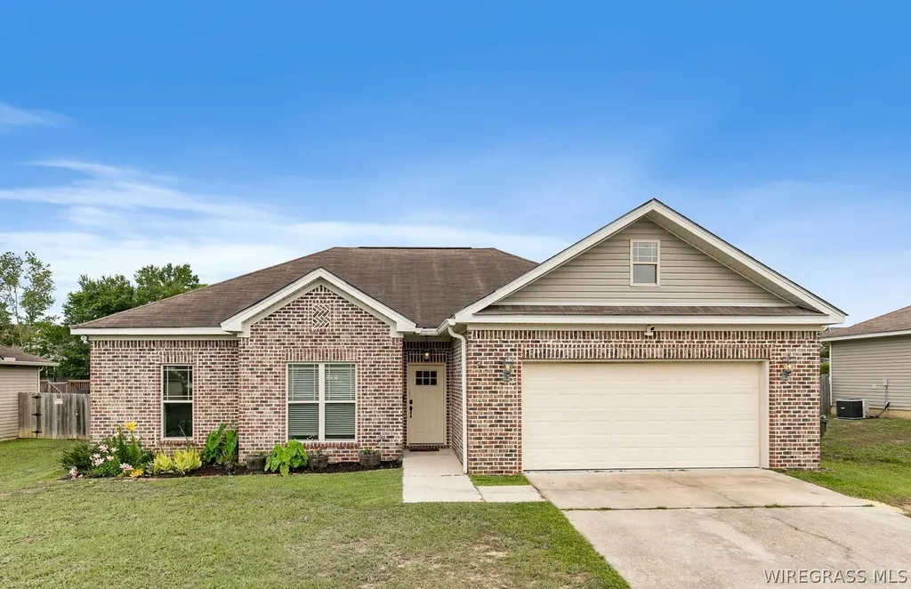 214 Lace Drive Dothan AL 36301