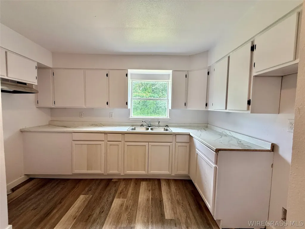 200 N Pleasant Street Geneva AL 36340