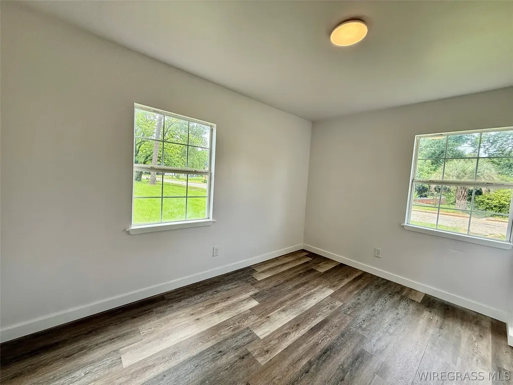 200 N Pleasant Street Geneva AL 36340
