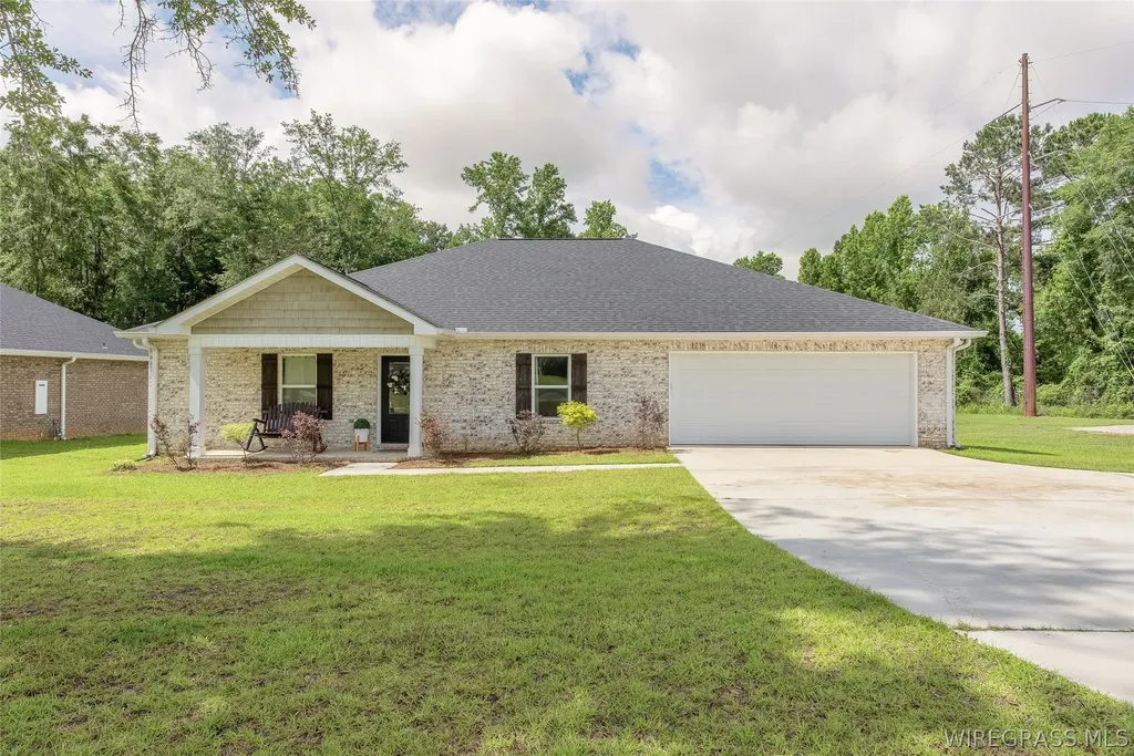 199 Fuller Road Dothan AL 36301