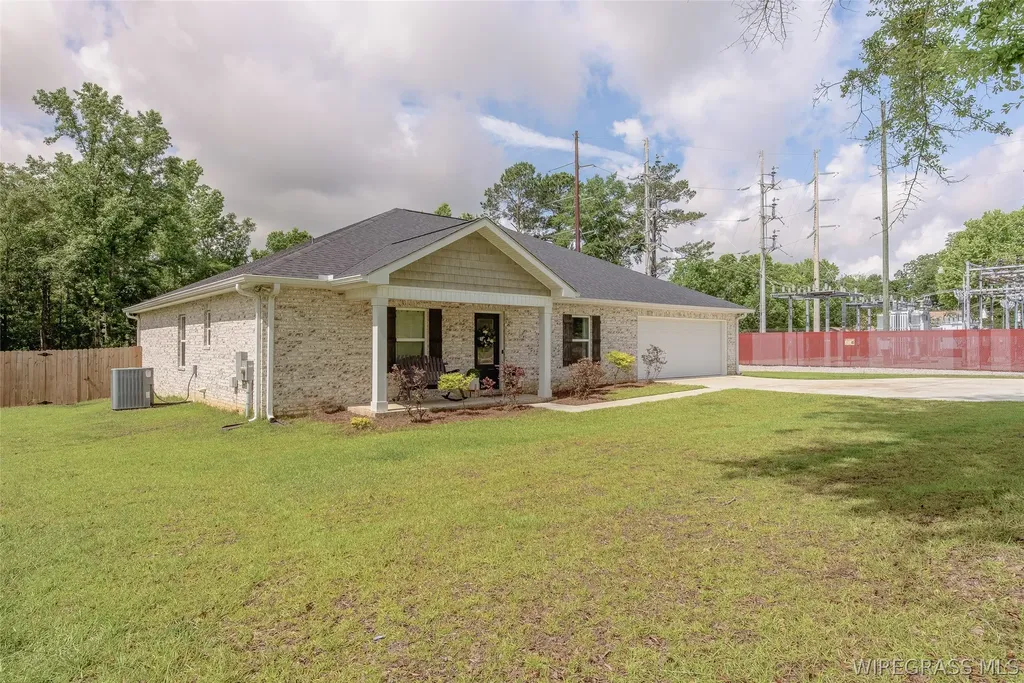 199 Fuller Road Dothan AL 36301