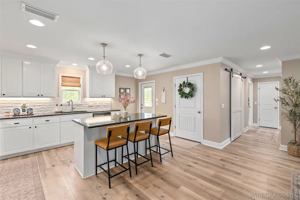 199 Fuller Road Dothan AL 36301