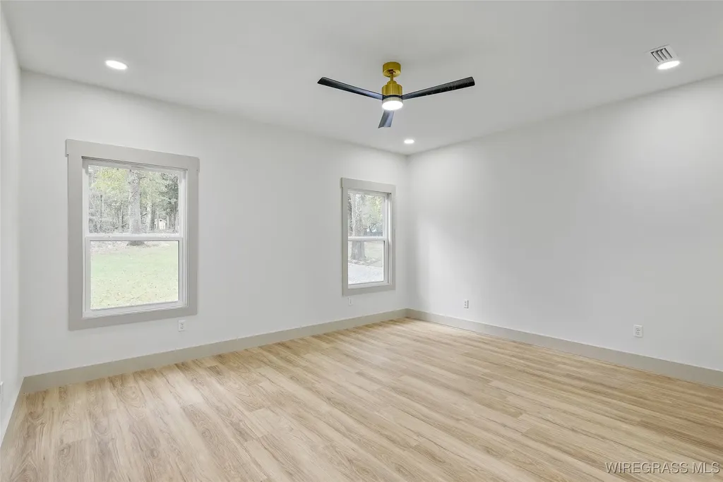 223 Lakewood Loop Geneva AL 36340