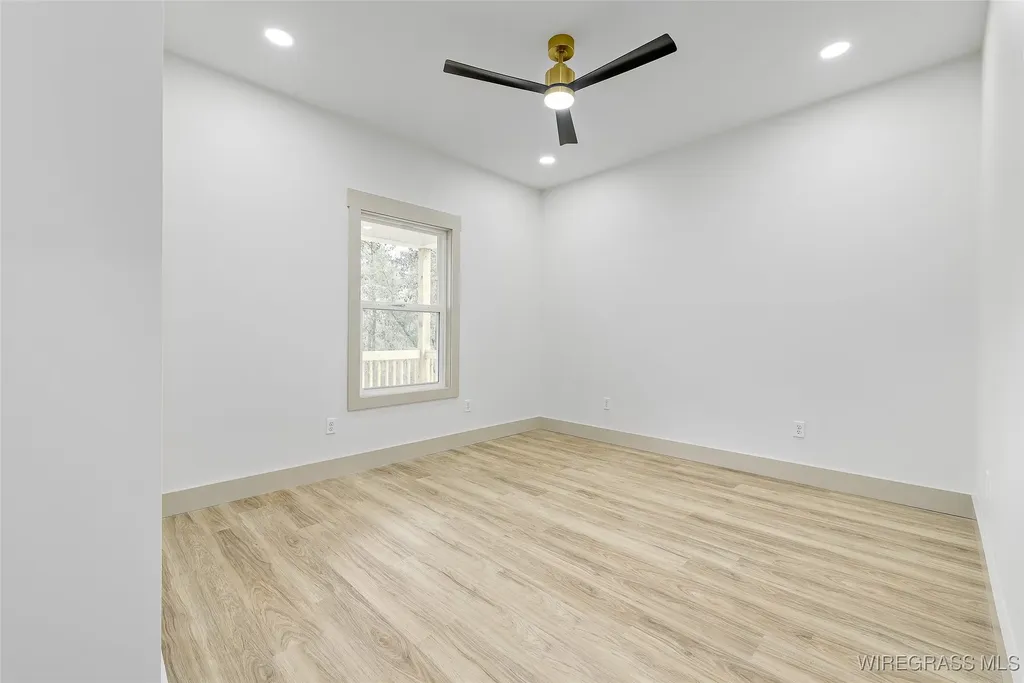 223 Lakewood Loop Geneva AL 36340