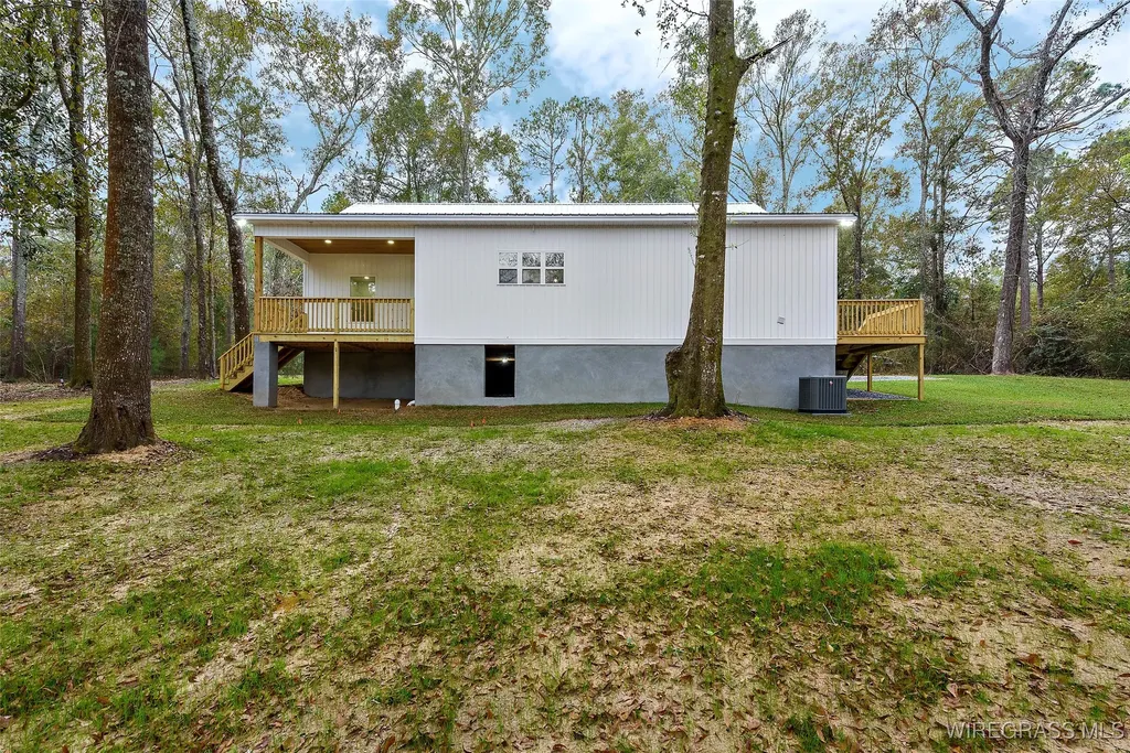 223 Lakewood Loop Geneva AL 36340