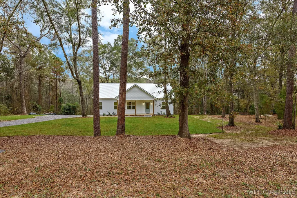 223 Lakewood Loop Geneva AL 36340