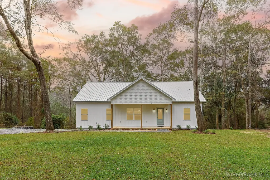 223 Lakewood Loop Geneva AL 36340