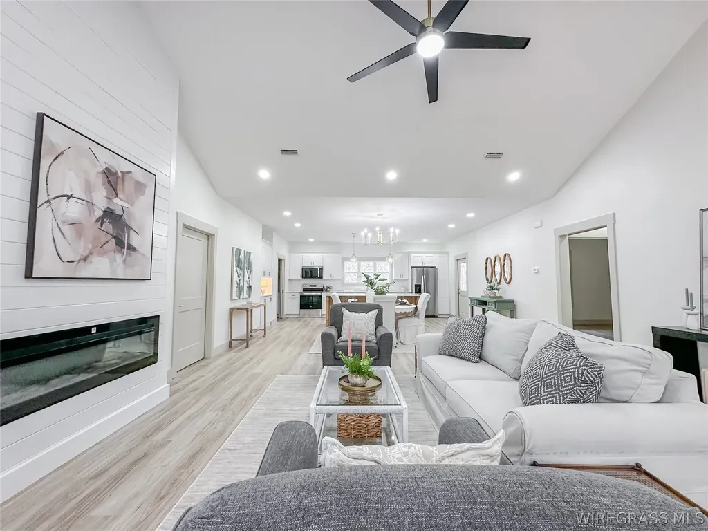 223 Lakewood Loop Geneva AL 36340