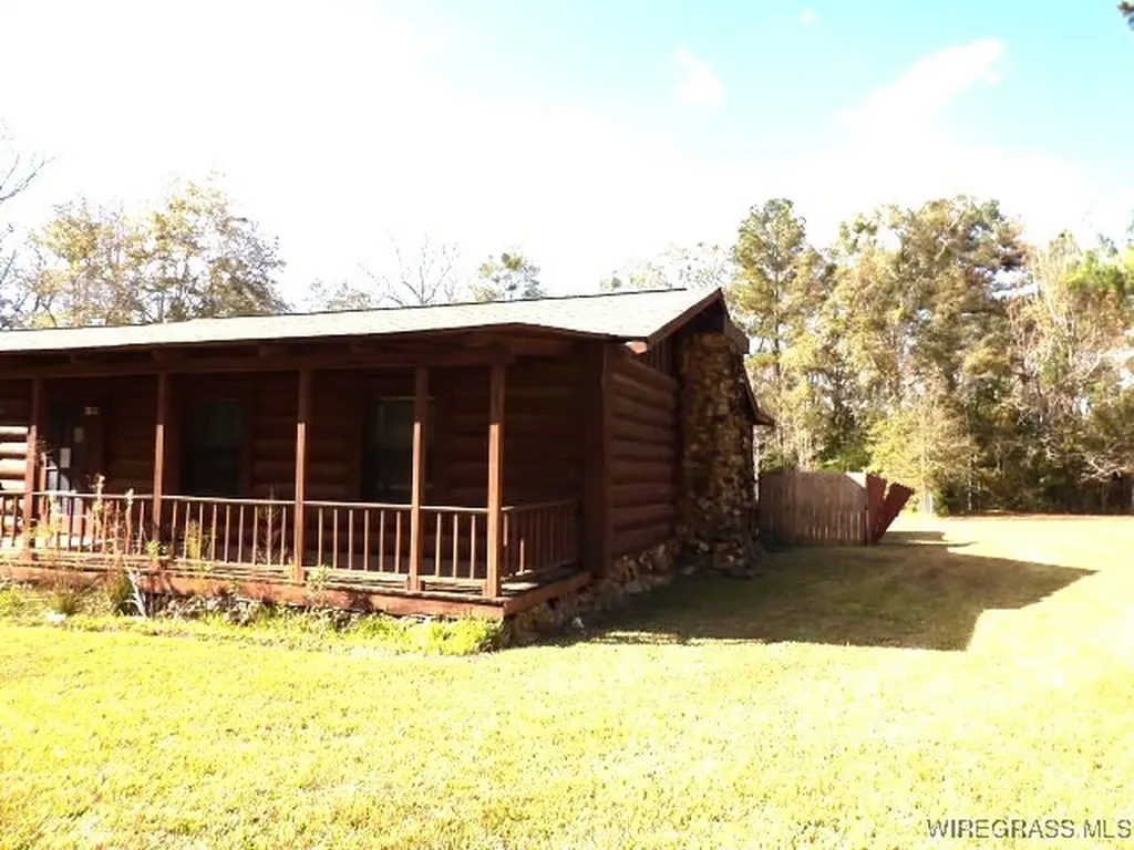 1463 N Highway 123 Hartford AL 36344