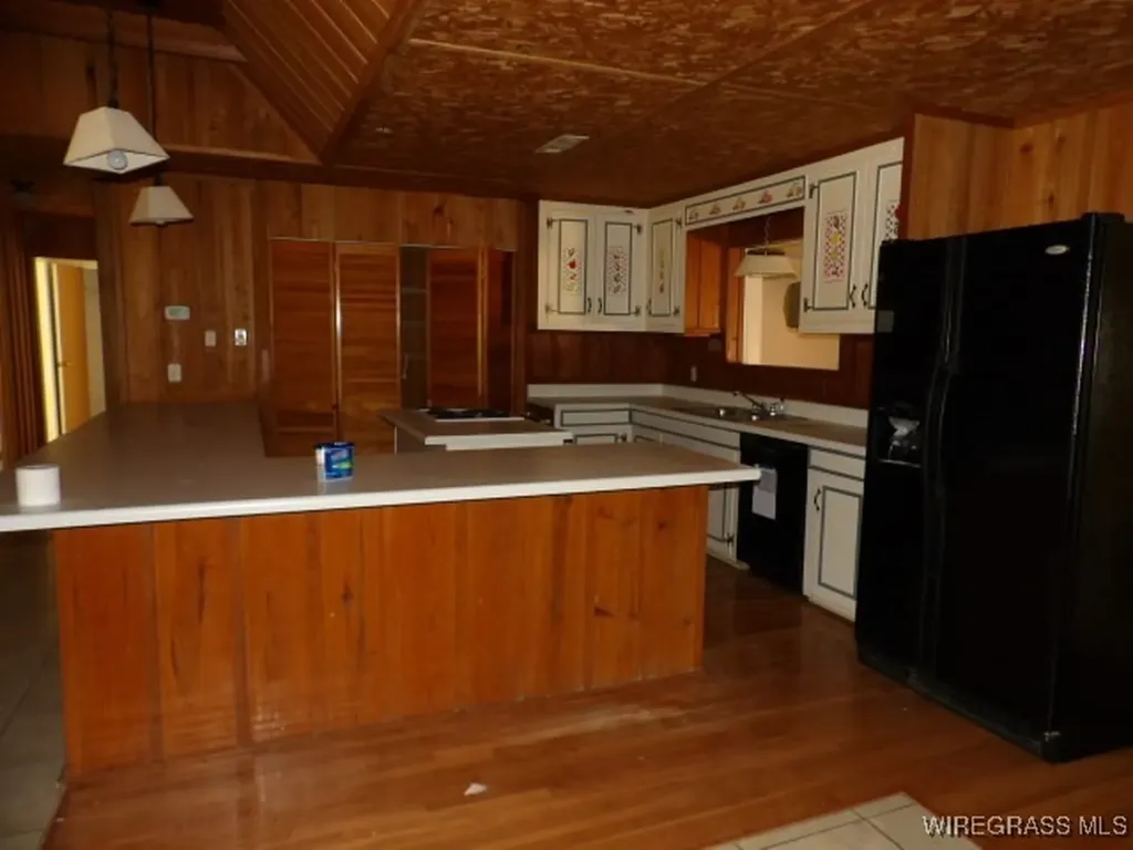 1463 N Highway 123 Hartford AL 36344