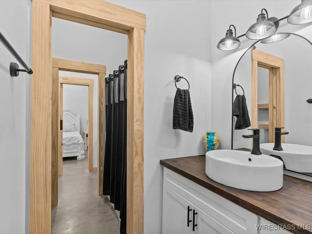 3402 N County Road 61 Hartford AL 36344