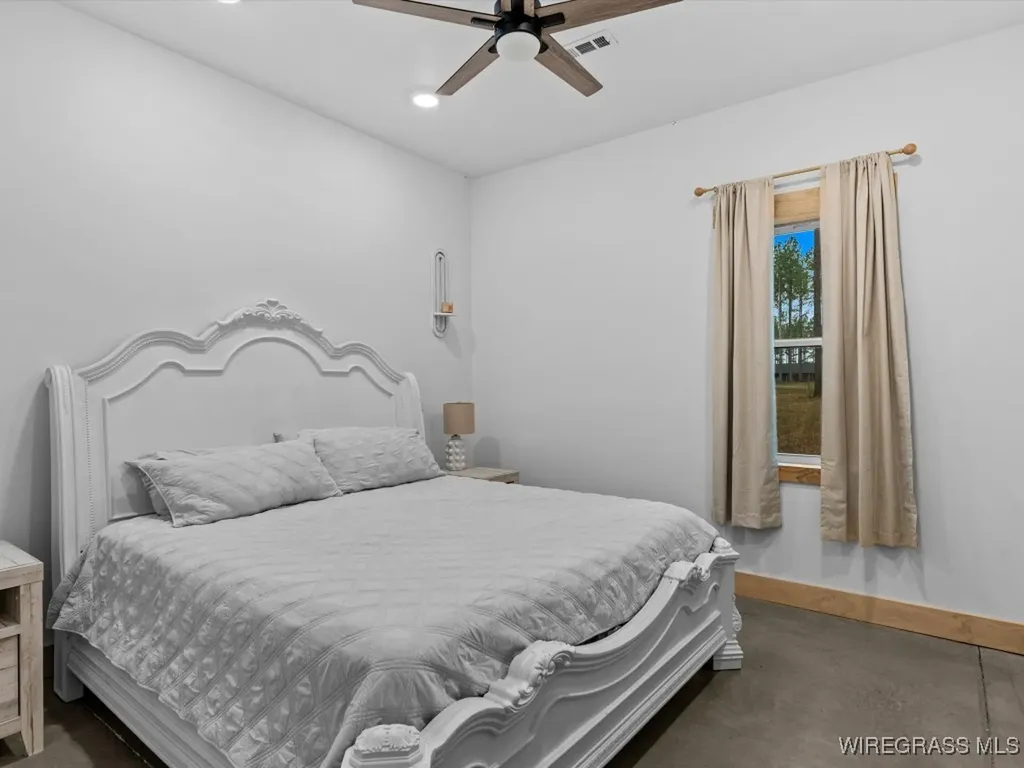 3402 N County Road 61 Hartford AL 36344