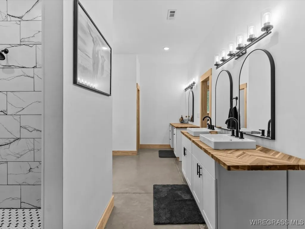 3402 N County Road 61 Hartford AL 36344