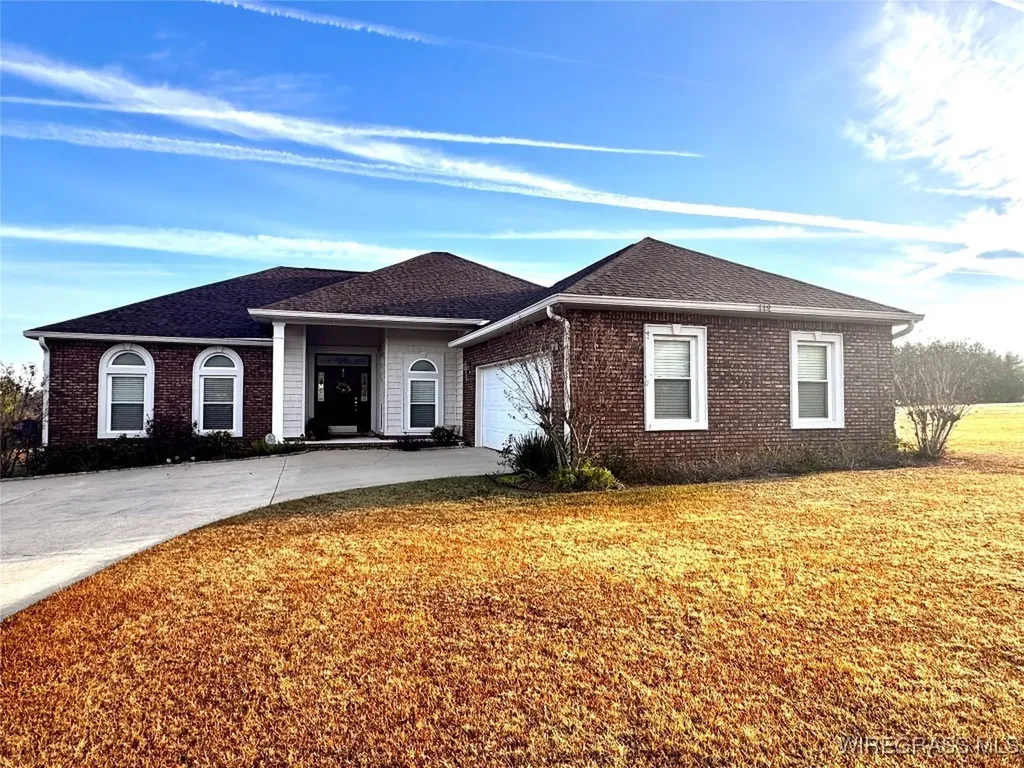 112 Cannondale Circle Cowarts AL 36321