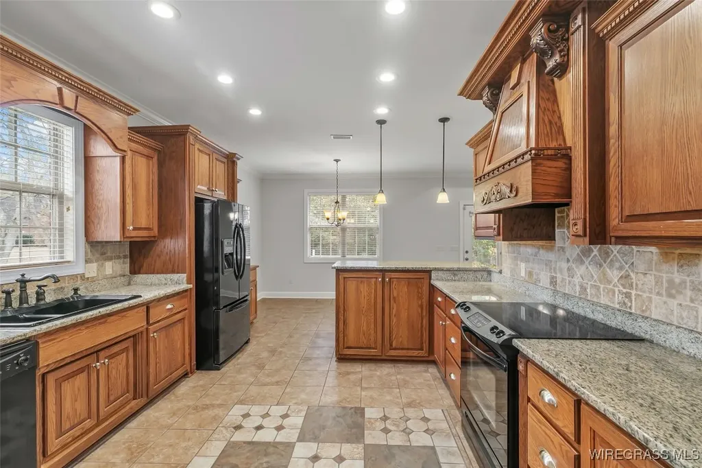 264 Plantation Way Ozark AL 36360