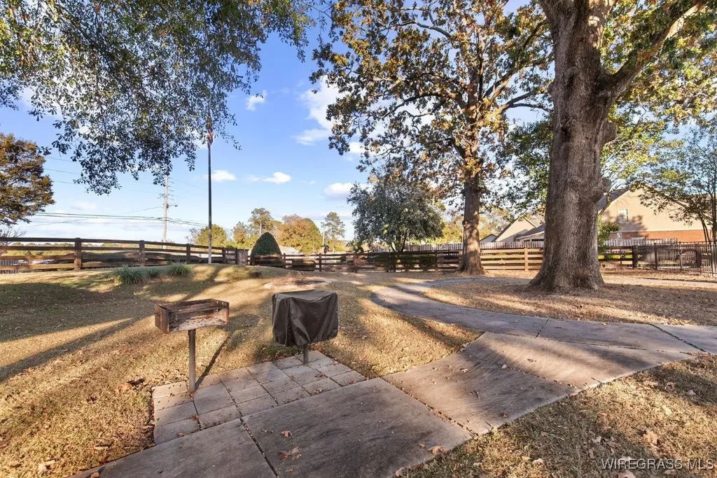 108 Paul Revere Run Dothan AL 36305