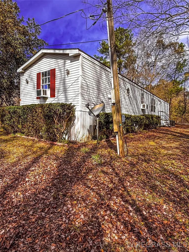 1456 W Saunders Road Dothan AL 36301