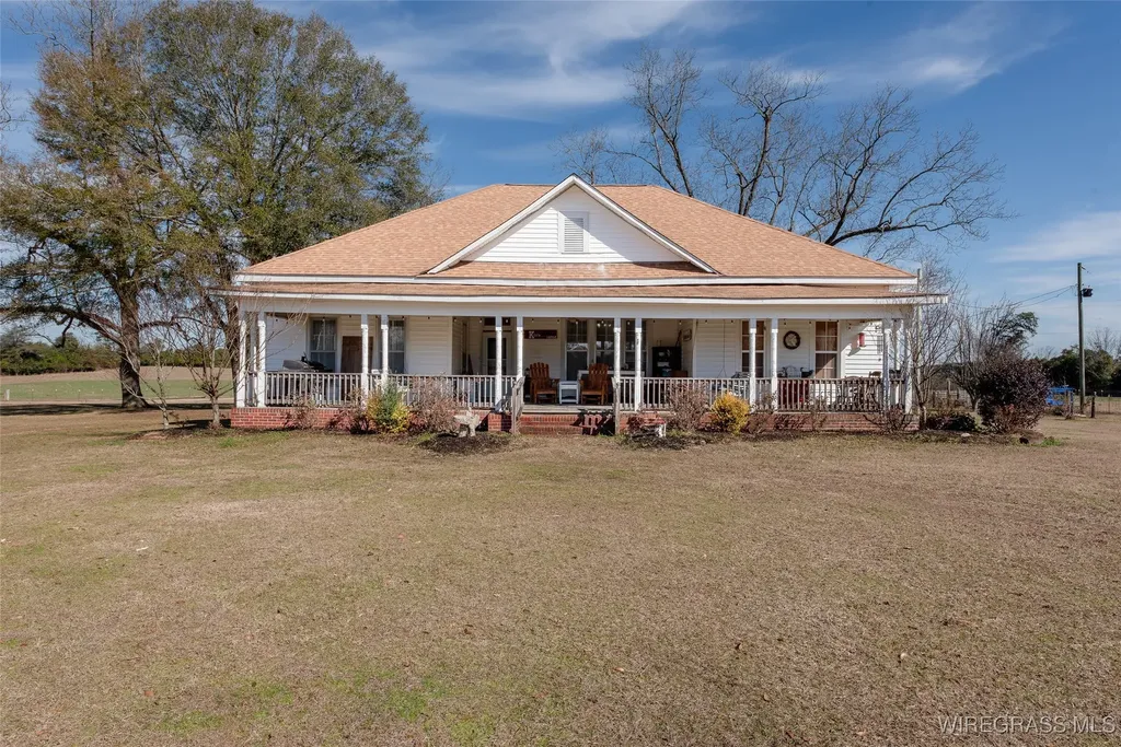 2417 Highway 51 Ariton AL 36311