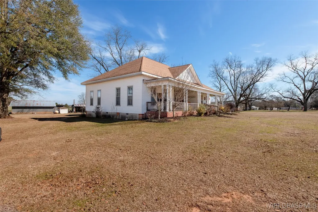 2417 Highway 51 Ariton AL 36311