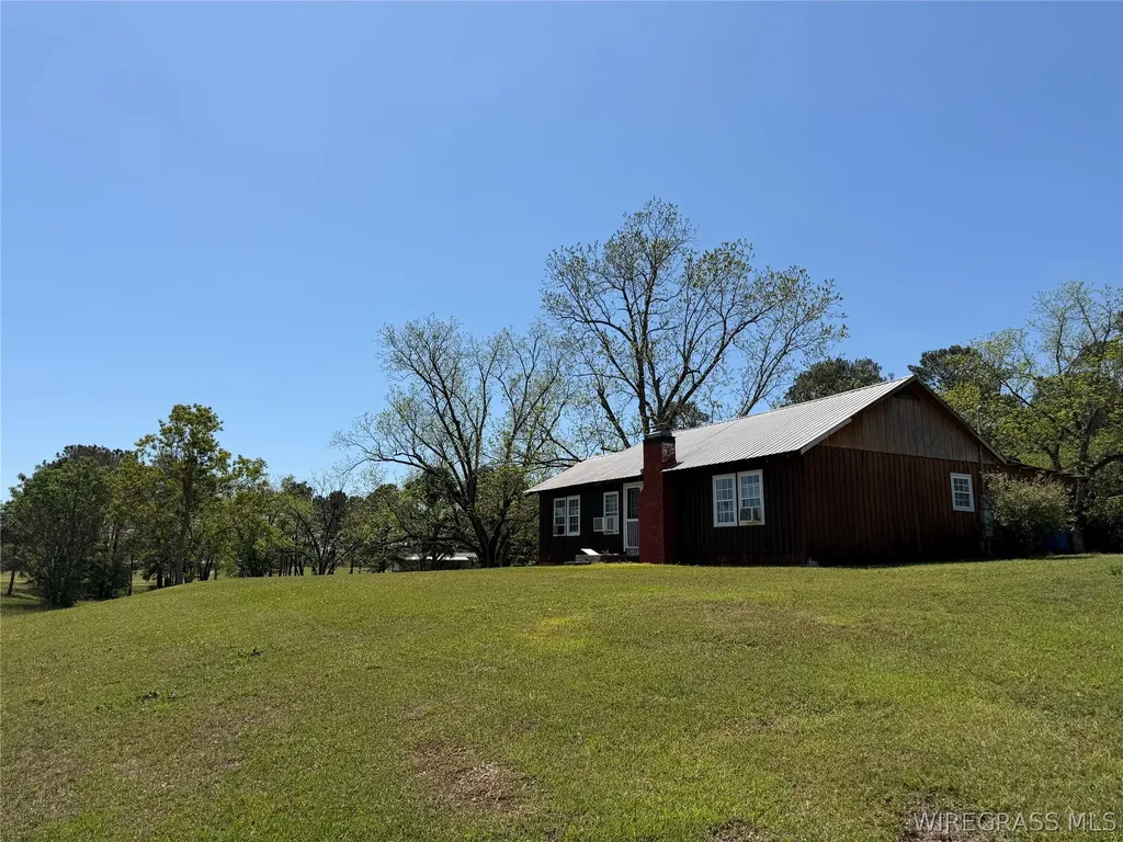 1118 Huggins Street Mckenzie AL 36456