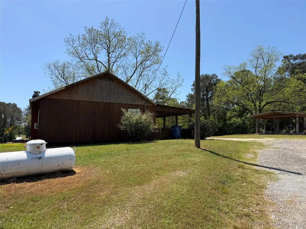 1118 Huggins Street Mckenzie AL 36456