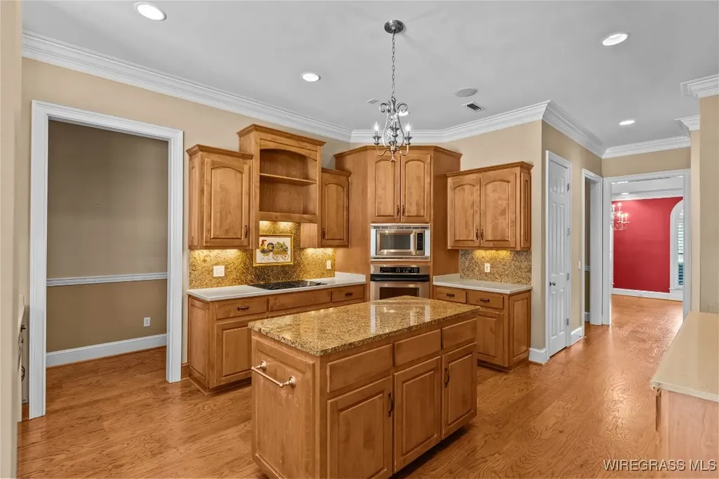 601 Edinburgh Way Dothan AL 36305