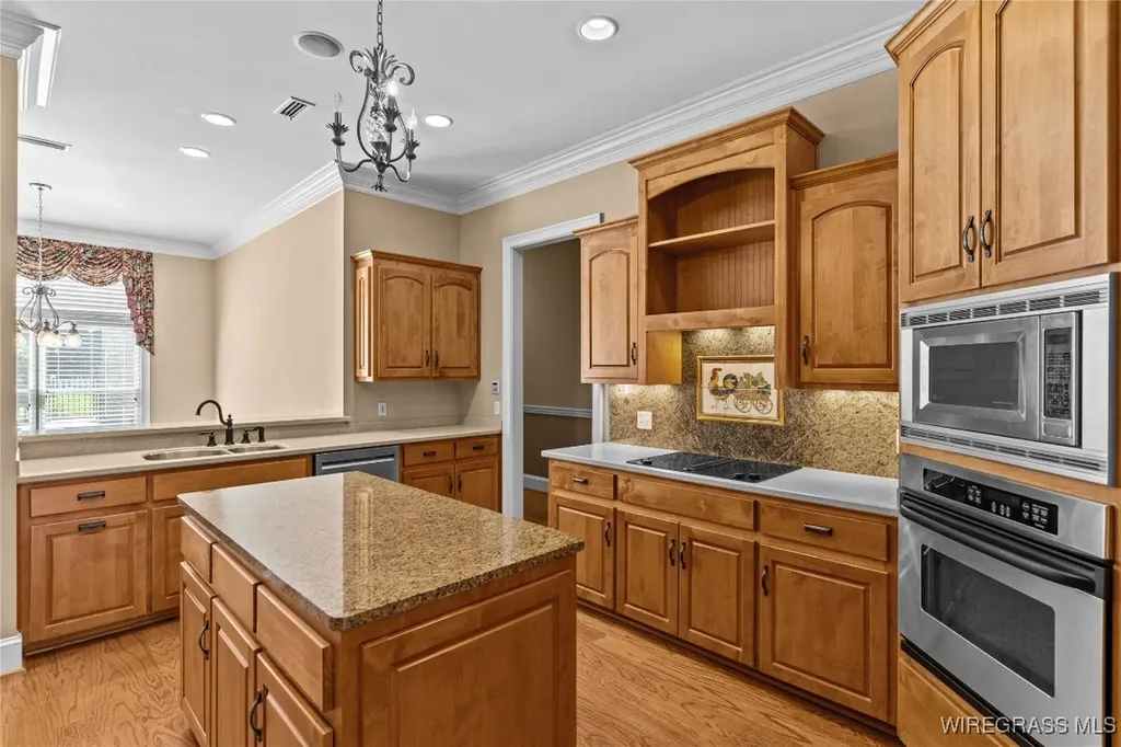 601 Edinburgh Way Dothan AL 36305