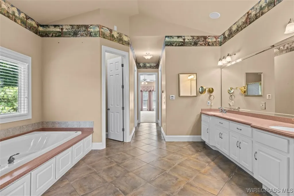 601 Edinburgh Way Dothan AL 36305
