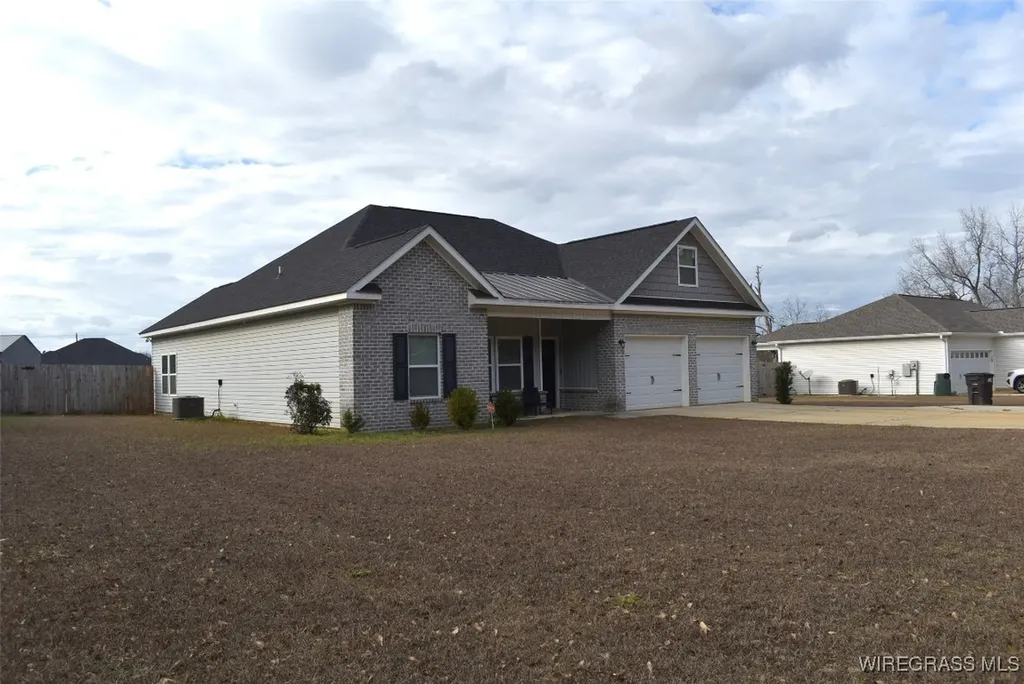 232 Highland Road Slocomb AL 36375