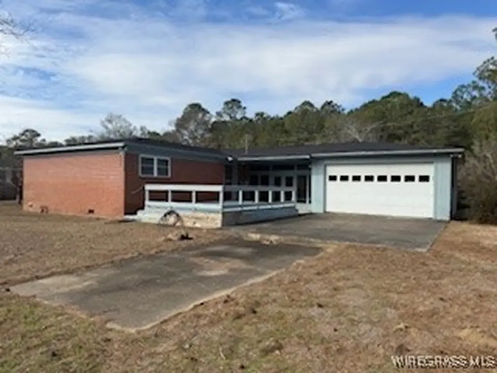 1119 Reese Avenue Elba AL 36323