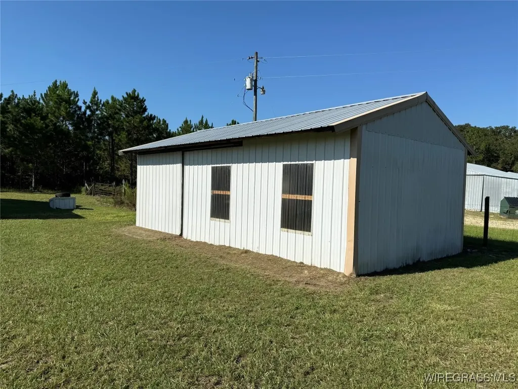 4153 County Road 5 Kinston AL 36453