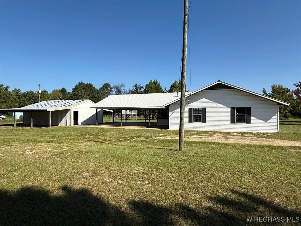 4153 County Road 5 Kinston AL 36453