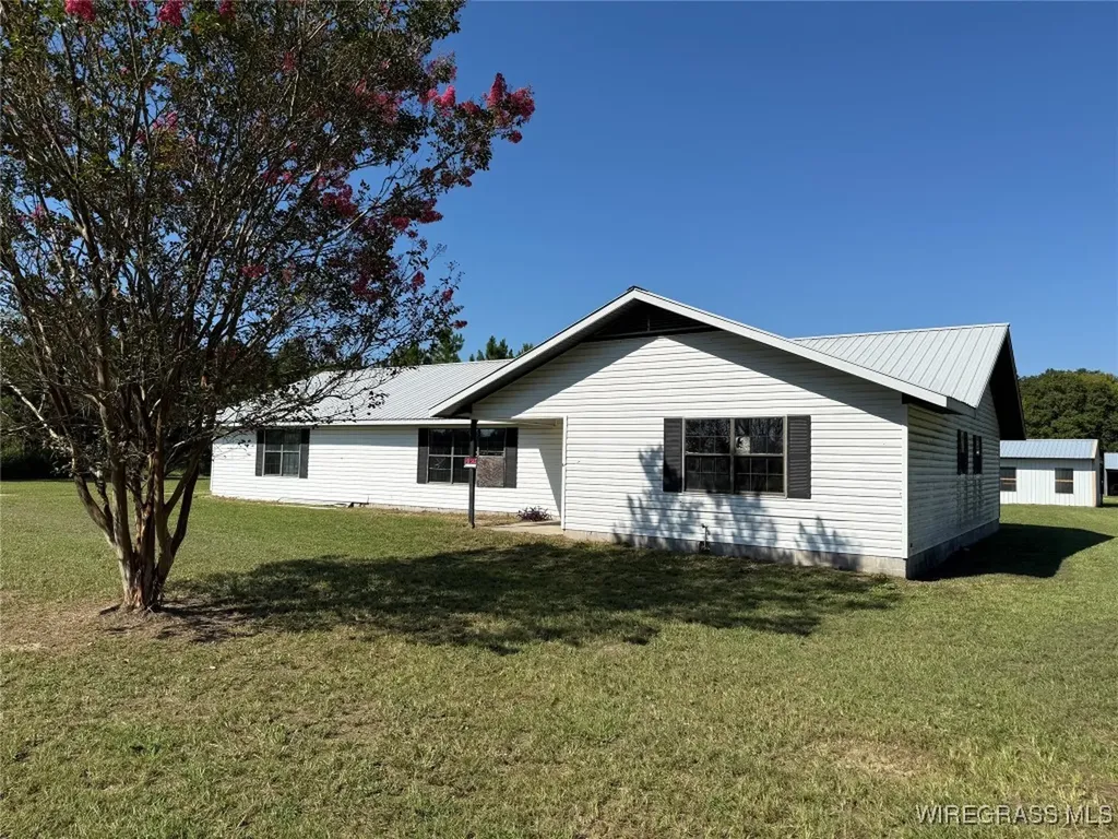 4153 County Road 5 Kinston AL 36453