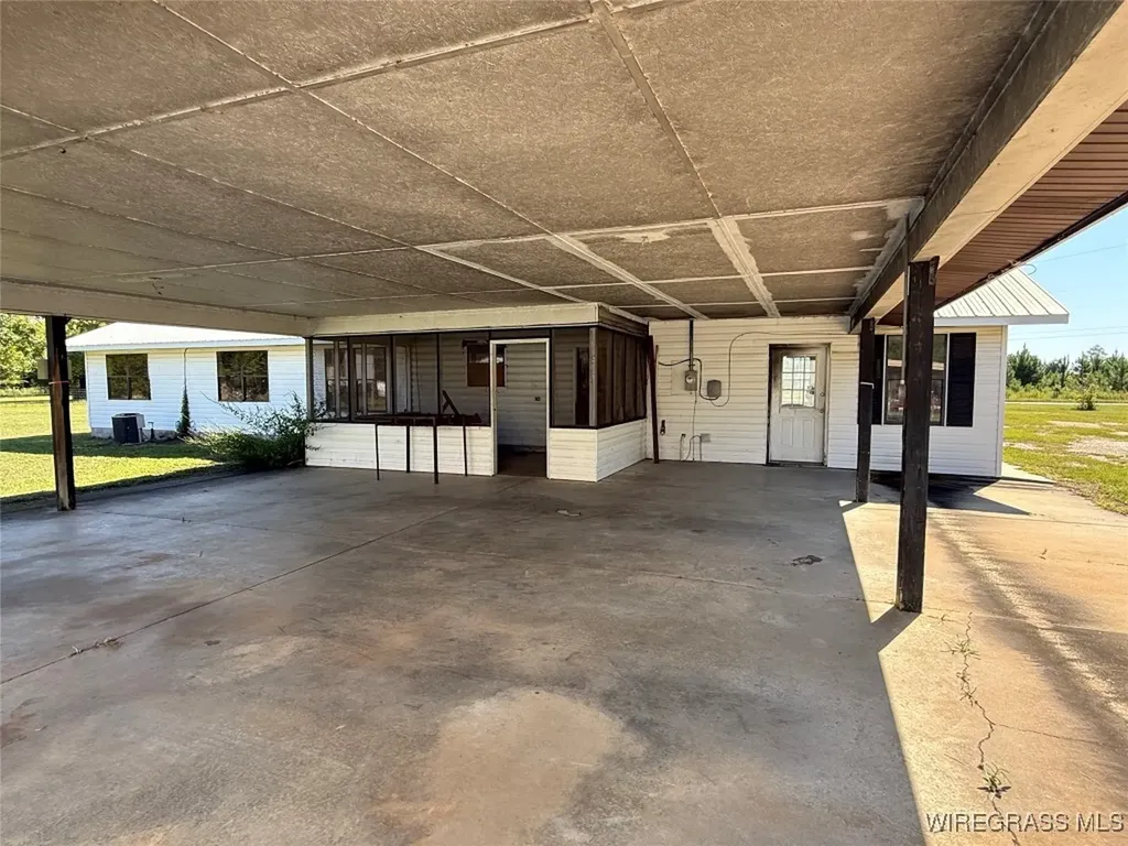 4153 County Road 5 Kinston AL 36453