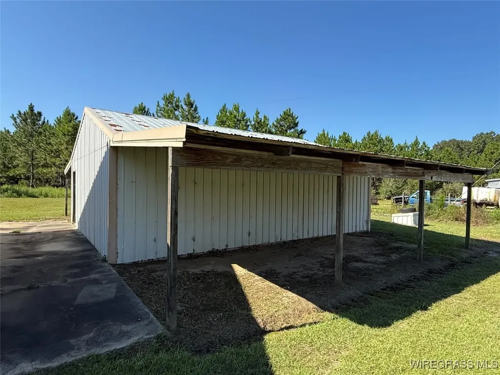 4153 County Road 5 Kinston AL 36453