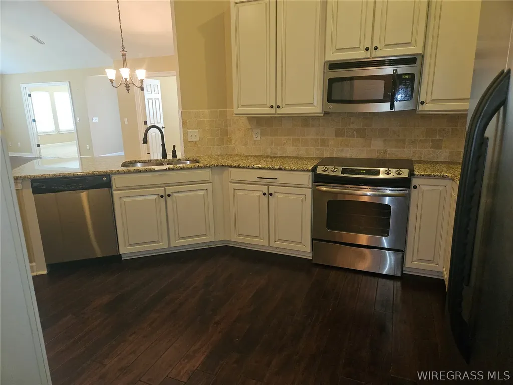 320 Hidden Creek Circle Dothan AL 36301