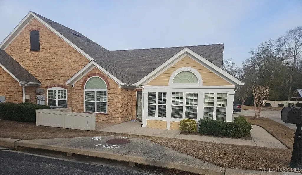 320 Hidden Creek Circle Dothan AL 36301