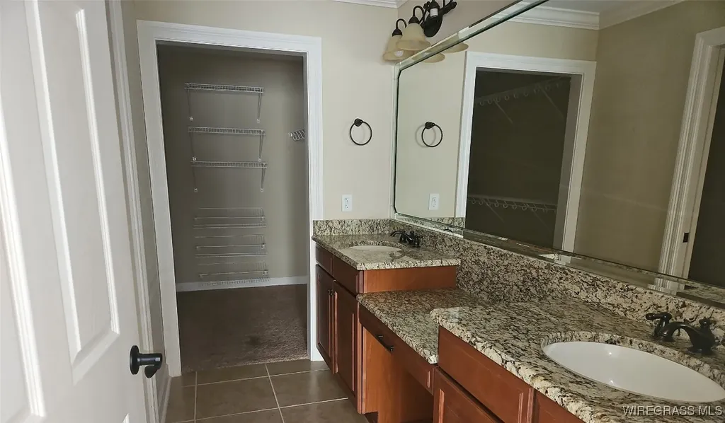 320 Hidden Creek Circle Dothan AL 36301