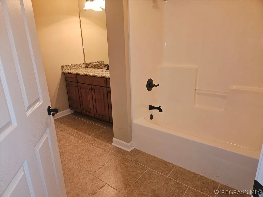 320 Hidden Creek Circle Dothan AL 36301