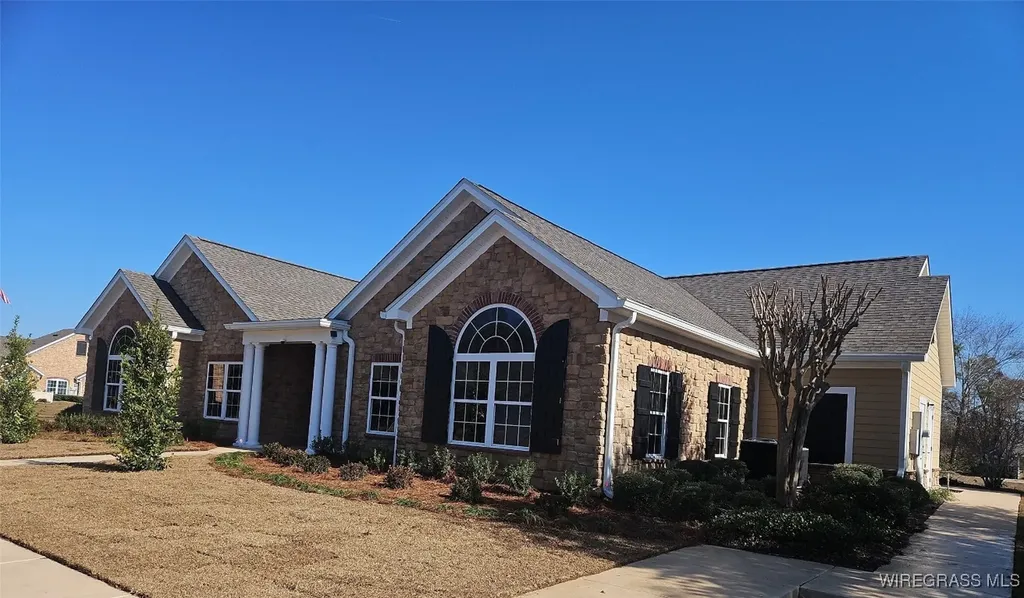 320 Hidden Creek Circle Dothan AL 36301