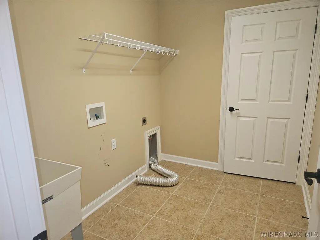 320 Hidden Creek Circle Dothan AL 36301