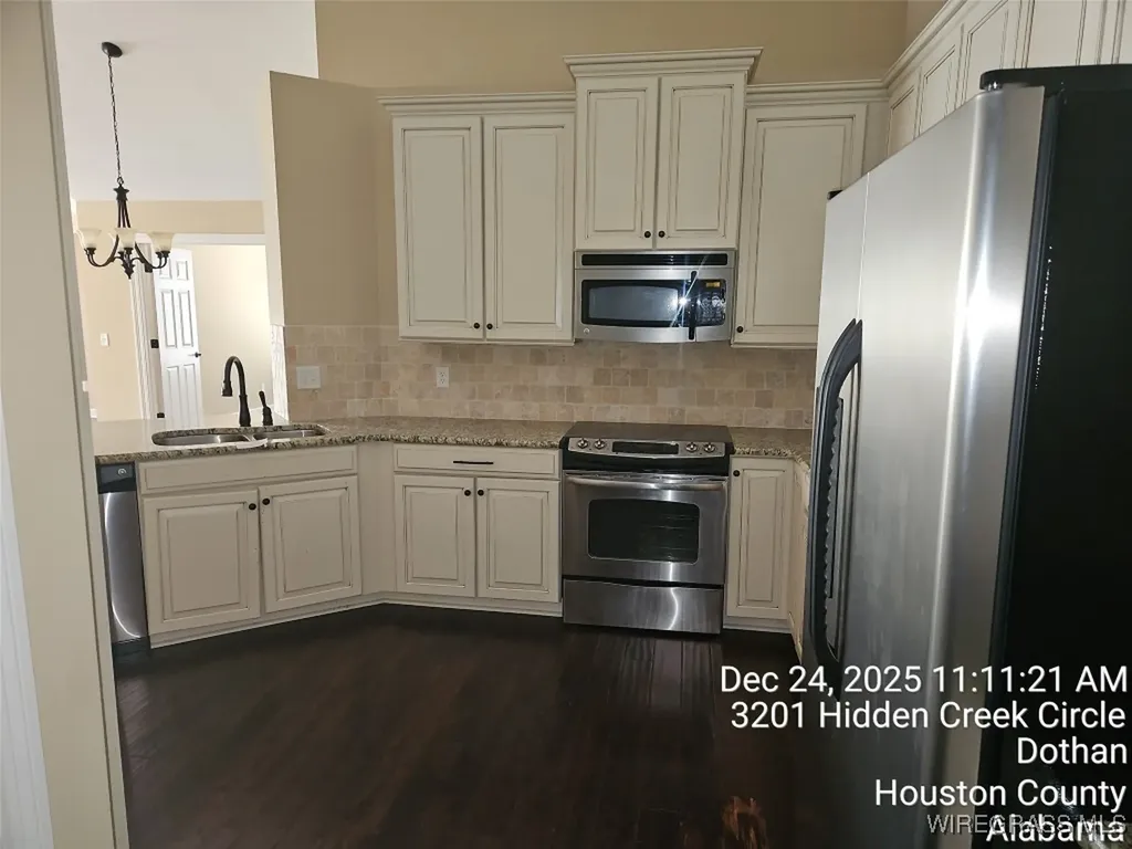 320 Hidden Creek Circle Dothan AL 36301
