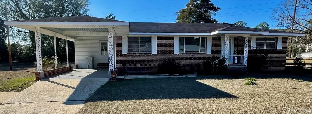 1025 Morrow Avenue Elba AL 36323