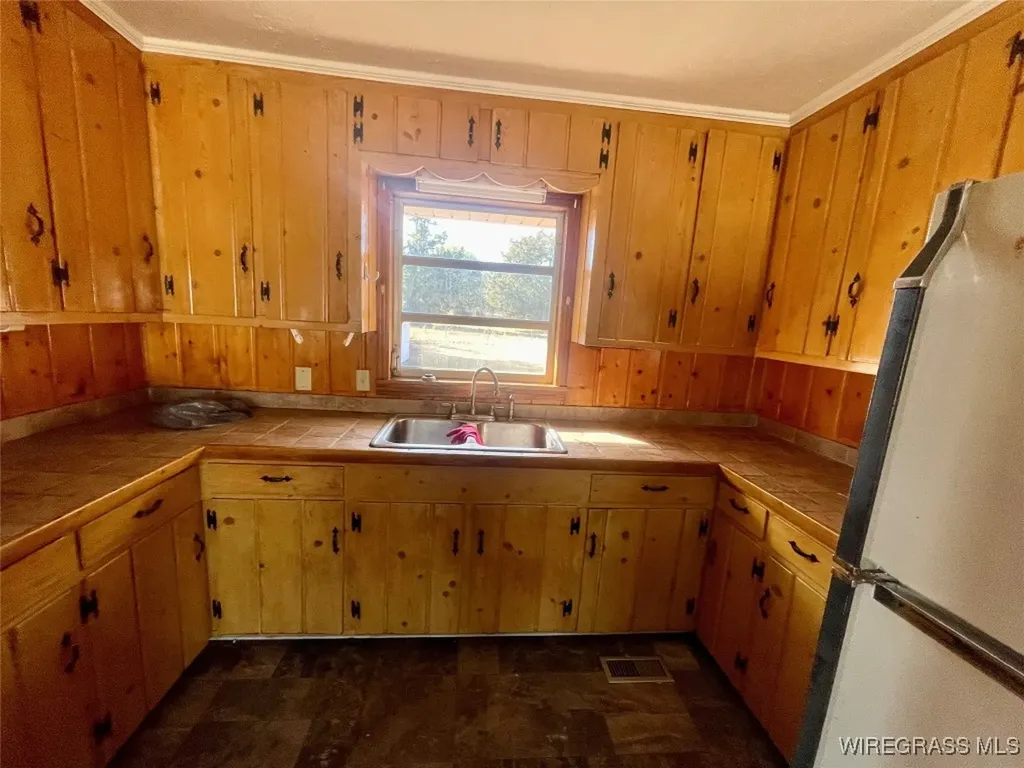 1025 Morrow Avenue Elba AL 36323