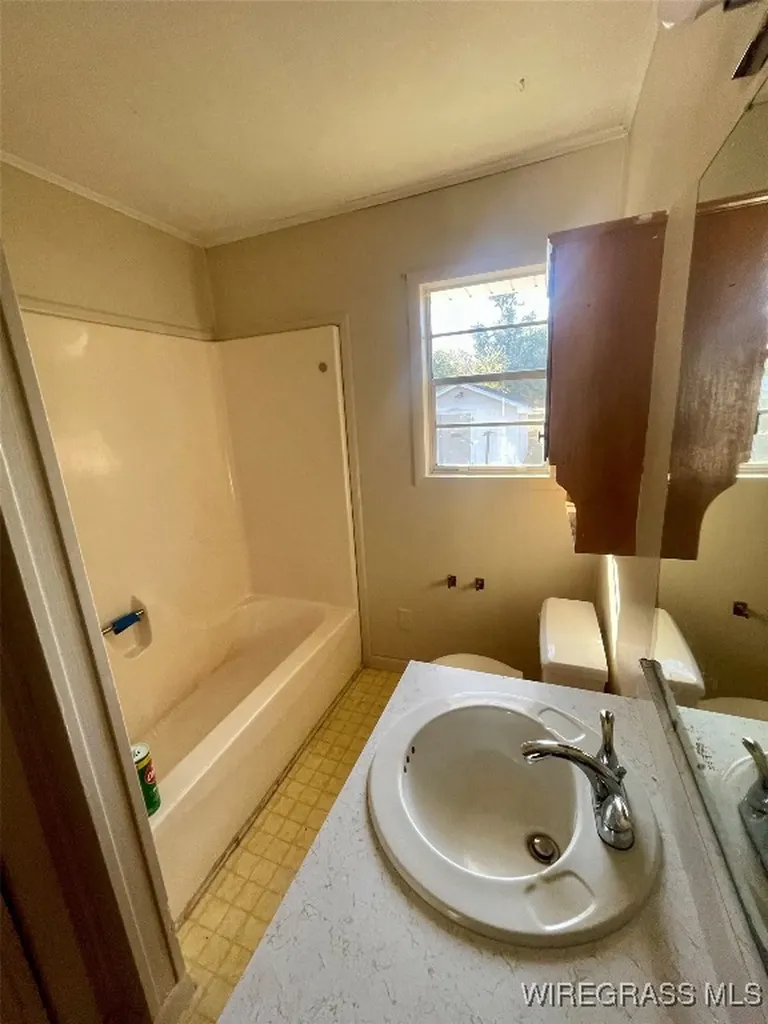 1025 Morrow Avenue Elba AL 36323