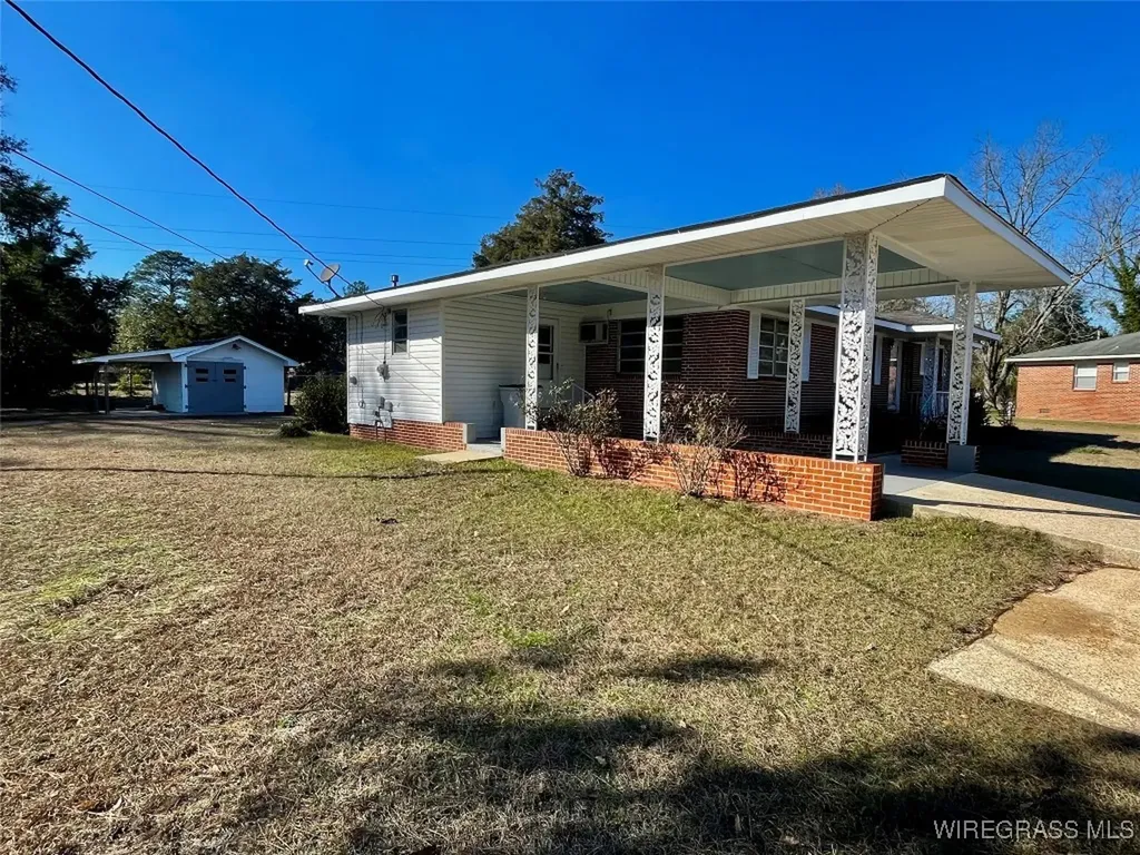 1025 Morrow Avenue Elba AL 36323