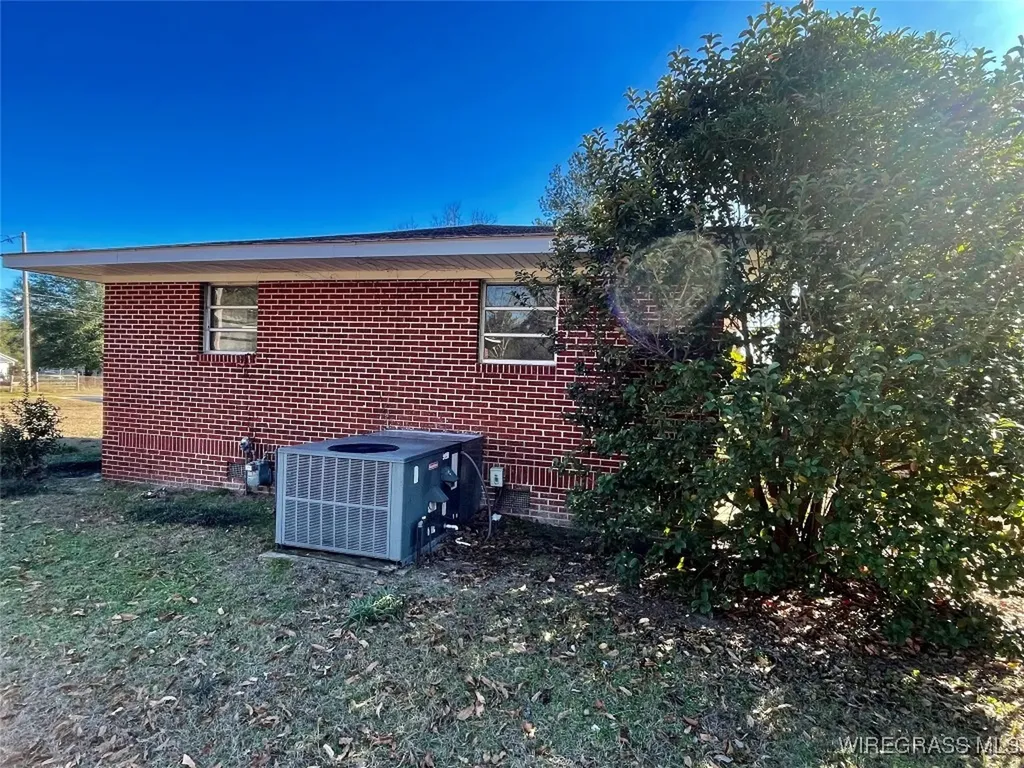 1025 Morrow Avenue Elba AL 36323