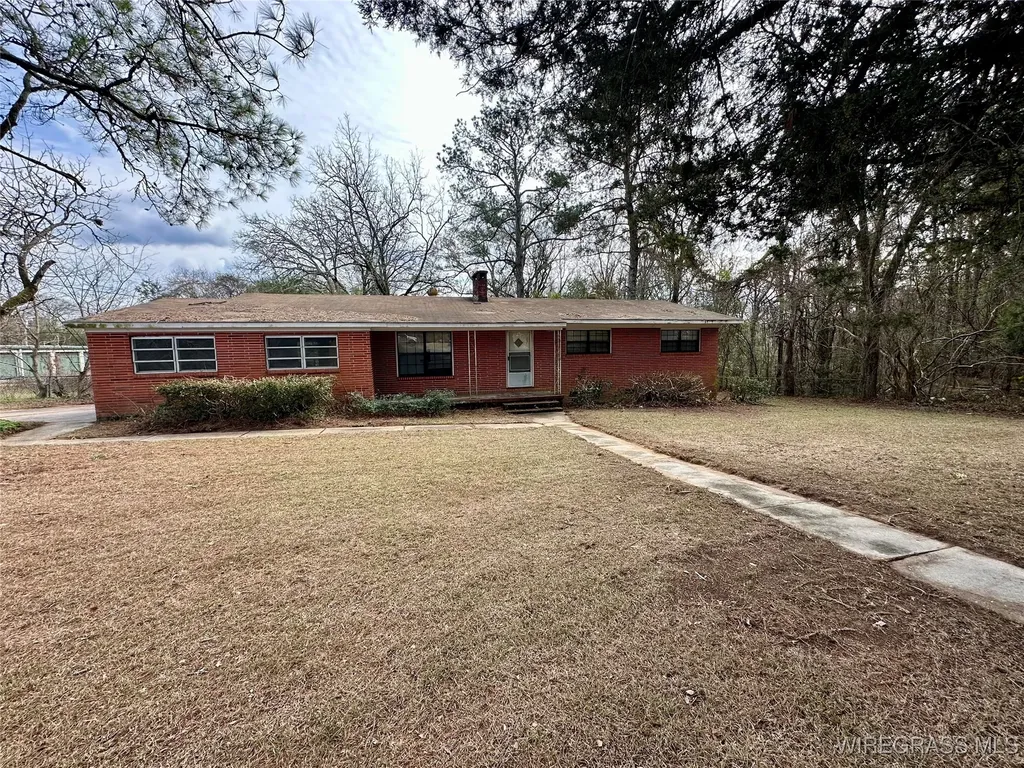 2871 Andrews Avenue Ozark AL 36360