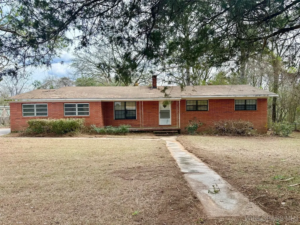 2871 Andrews Avenue Ozark AL 36360