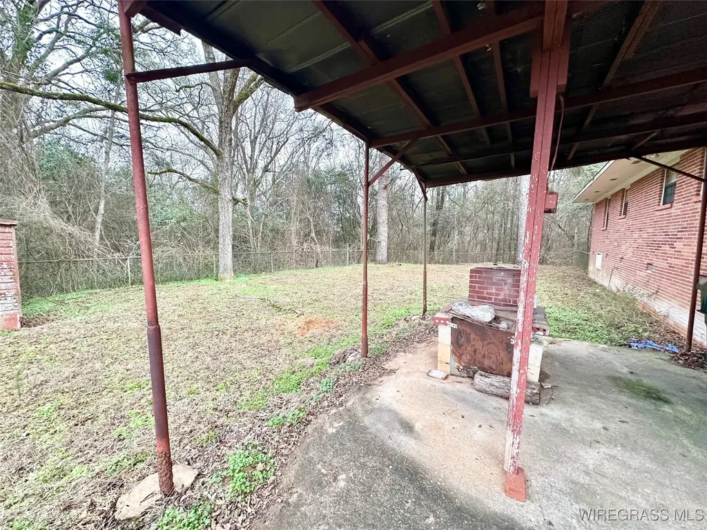 2871 Andrews Avenue Ozark AL 36360